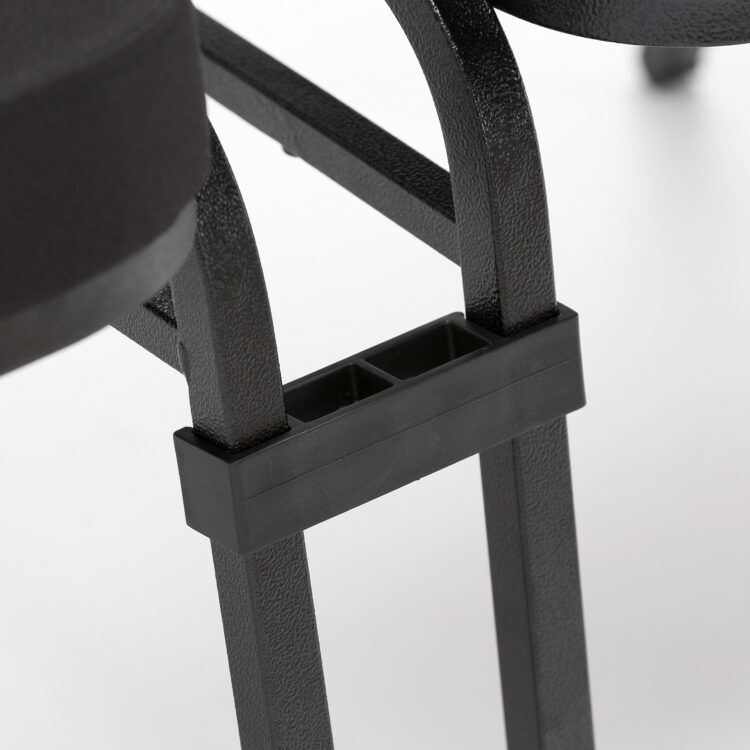 Plastová spojka pro banketové židle